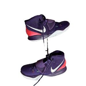 Nike Kyrie Irving Boys Unisex Basketball Sneakers Size 6.5y